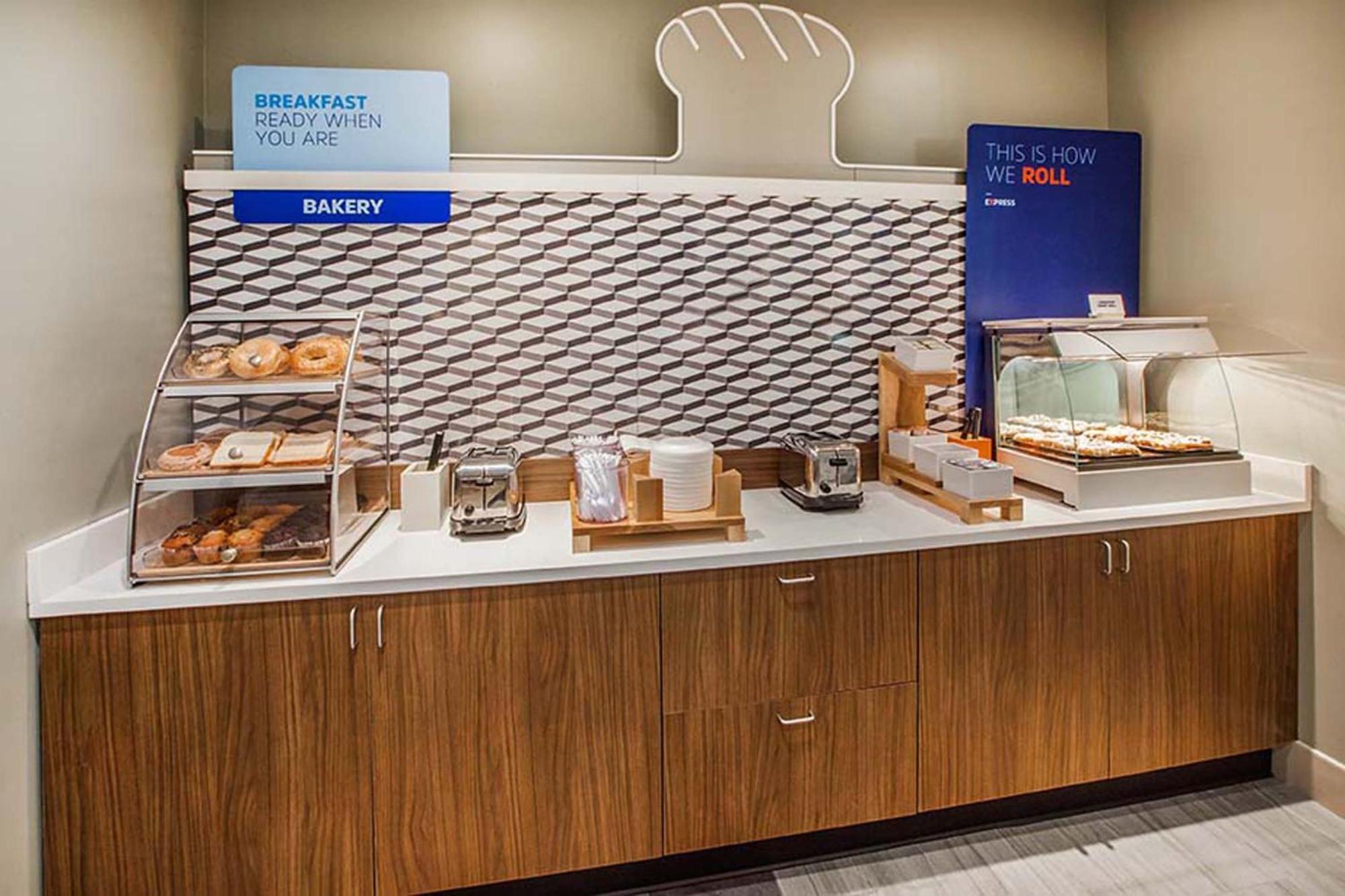 Holiday Inn Express & Suites Hawthorne - Elmsford North By Ihg Dış mekan fotoğraf