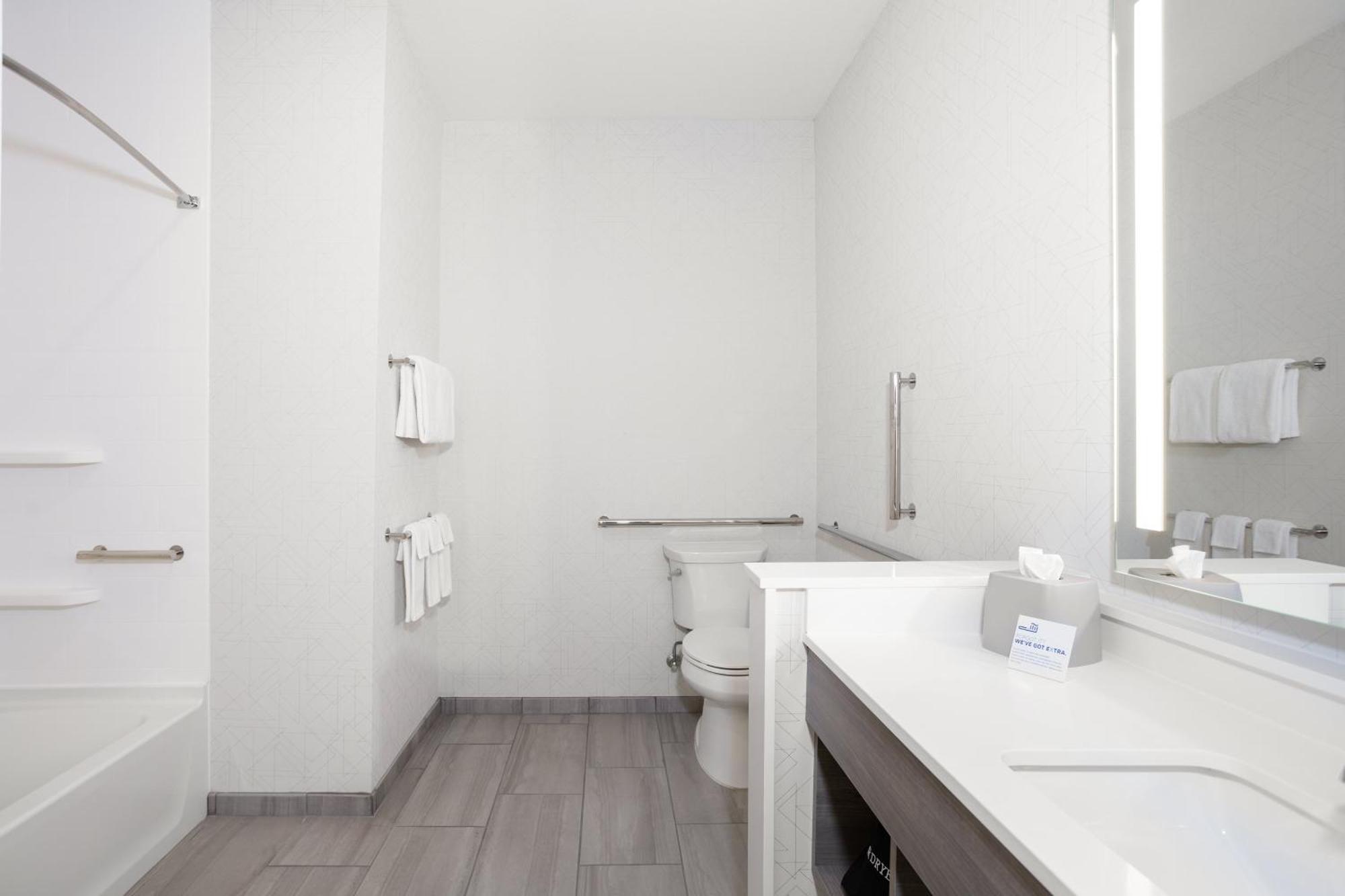 Holiday Inn Express & Suites Hawthorne - Elmsford North By Ihg Dış mekan fotoğraf